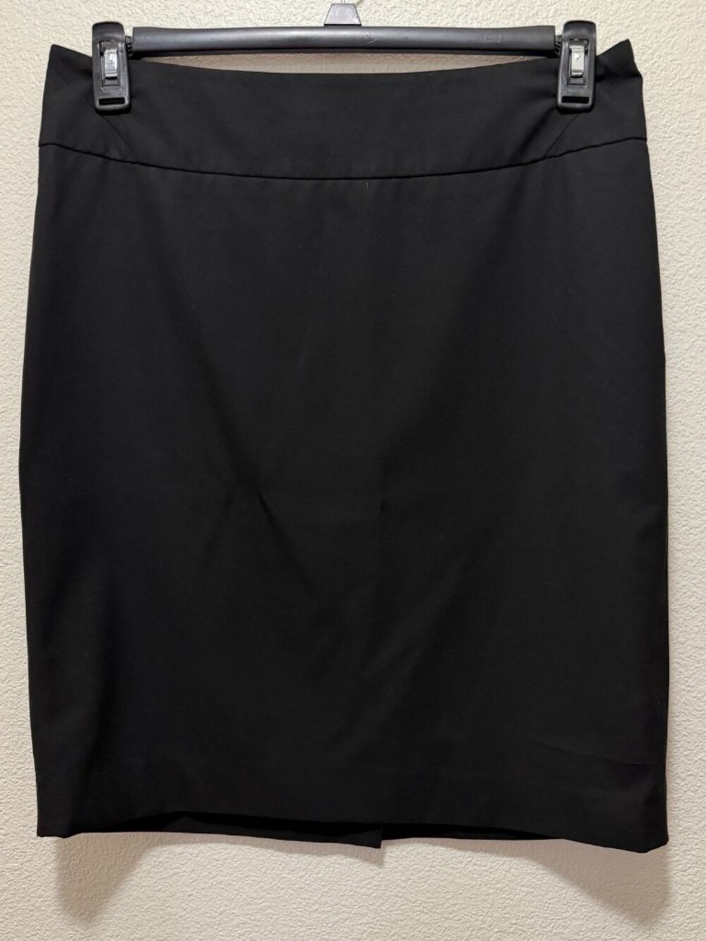 The Limited "Black Collection" pencil lined knee length skirt, size 10